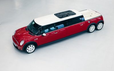 Una limusina MINI Cooper S. Con hidromasaje. Basta de charla.